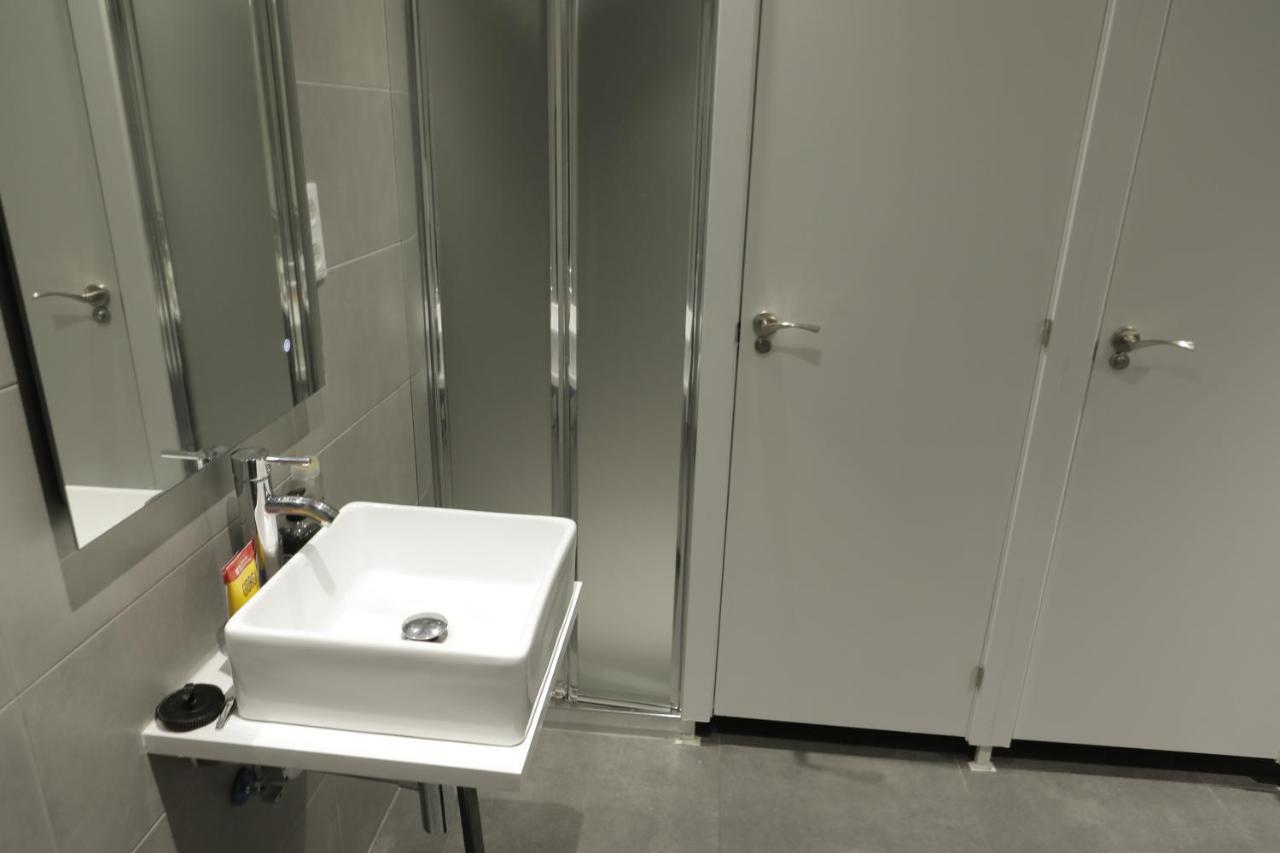Madriz Hostel المظهر الخارجي الصورة