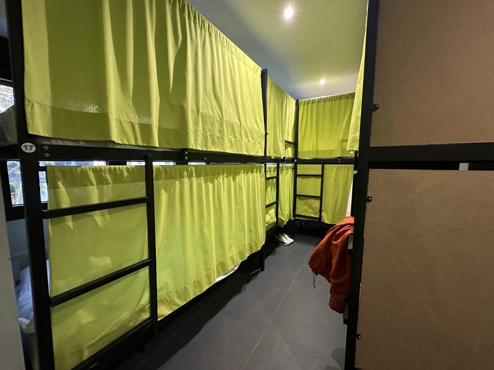 Madriz Hostel المظهر الخارجي الصورة