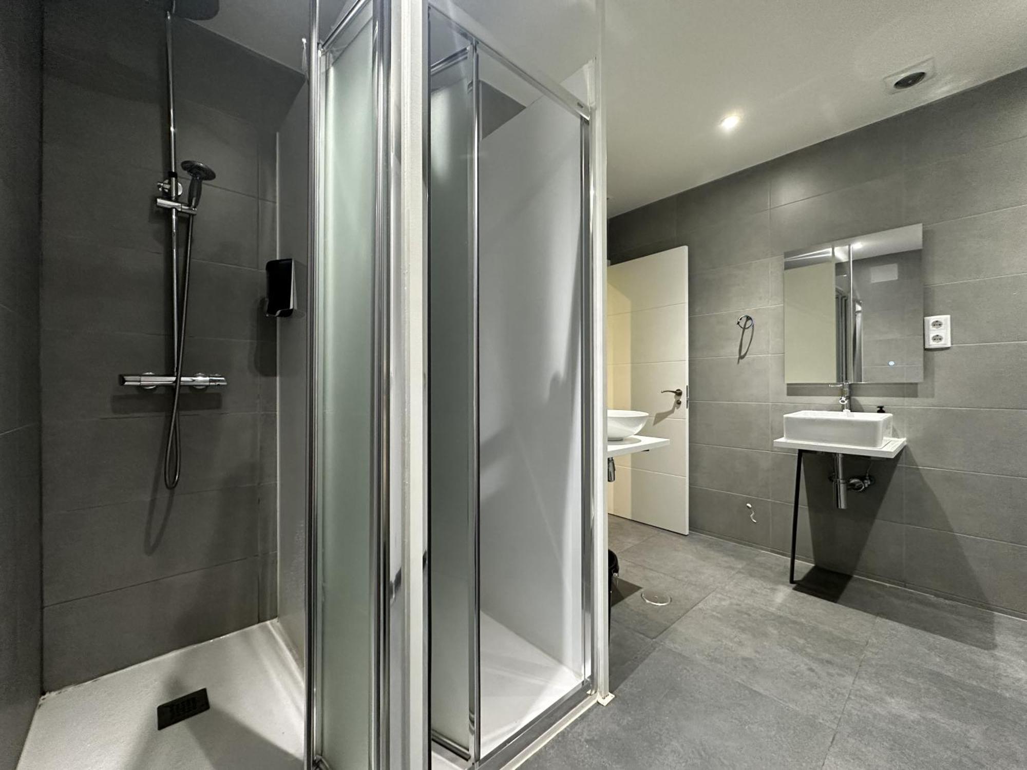 Madriz Hostel المظهر الخارجي الصورة